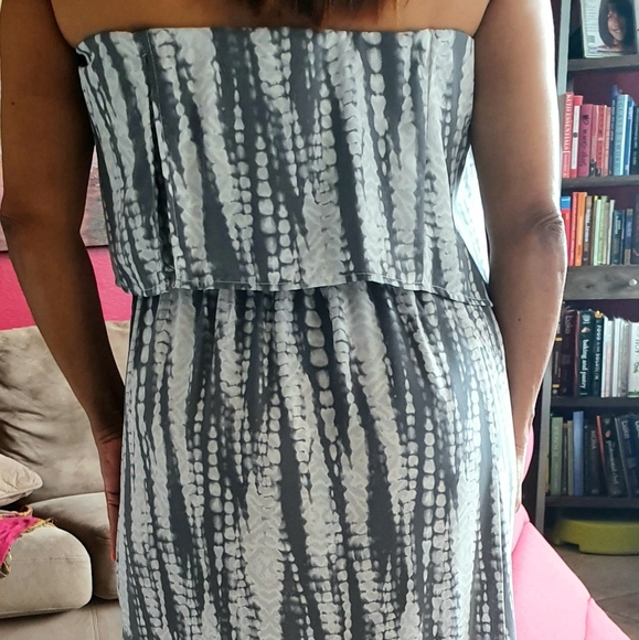 Dress - Picture 3 of 4